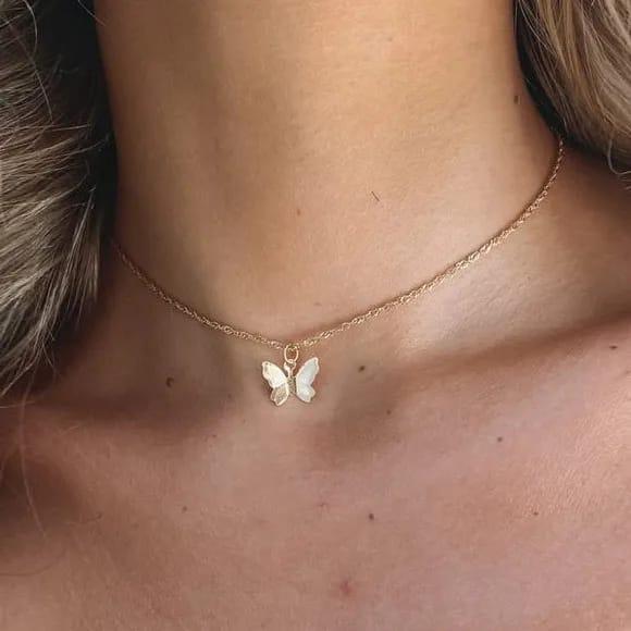1 Pc Alloy Gold Plated Elegant Butterfly Design Pendant